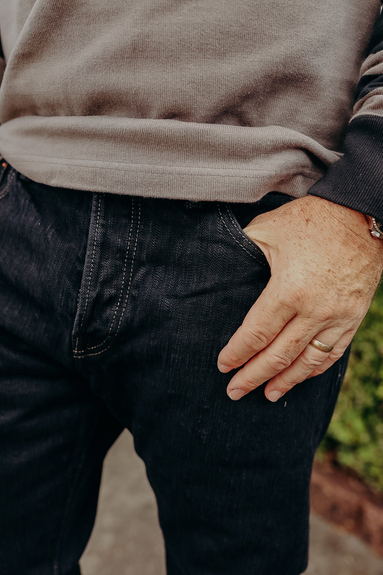 16oz Slubby Selvedge Denim Super Slim Cut Jeans - Indigo Overdyed Black IH-555S-SLBod