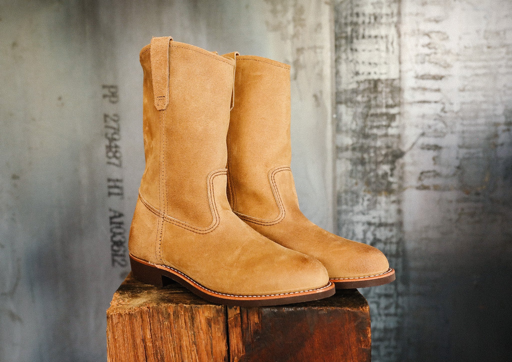 11 Inch Peco- Hawthorne Muleskinner (8060) – Iron Shop Provisions