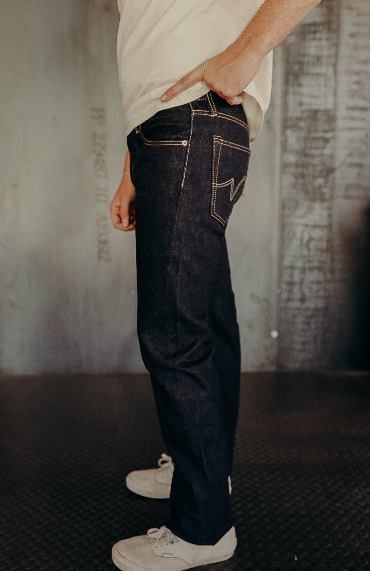 14oz Selvedge Denim Slim Straight Cut Jeans - Indigo IH-666S-142