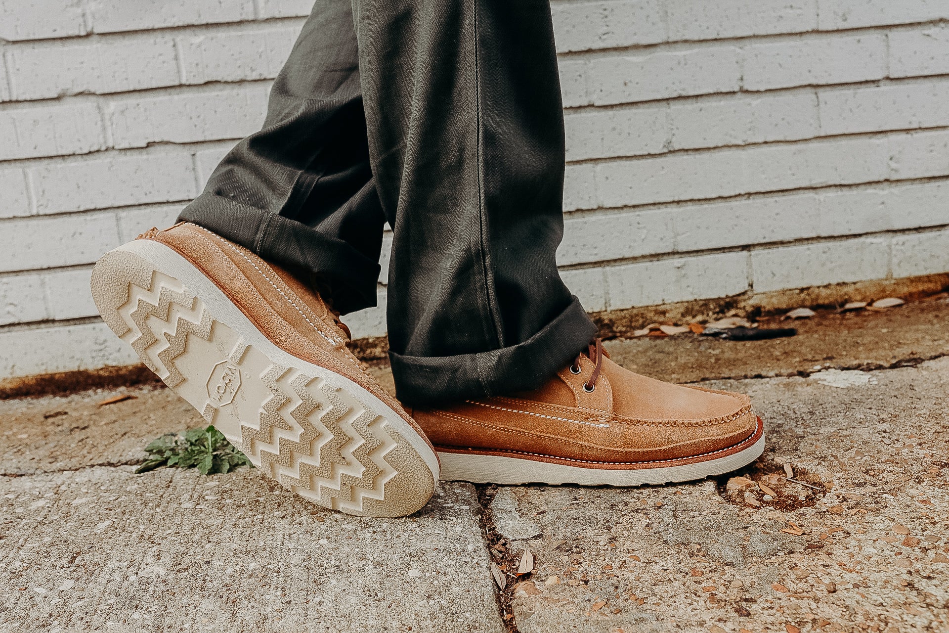 Scout Boot in Toast Suede