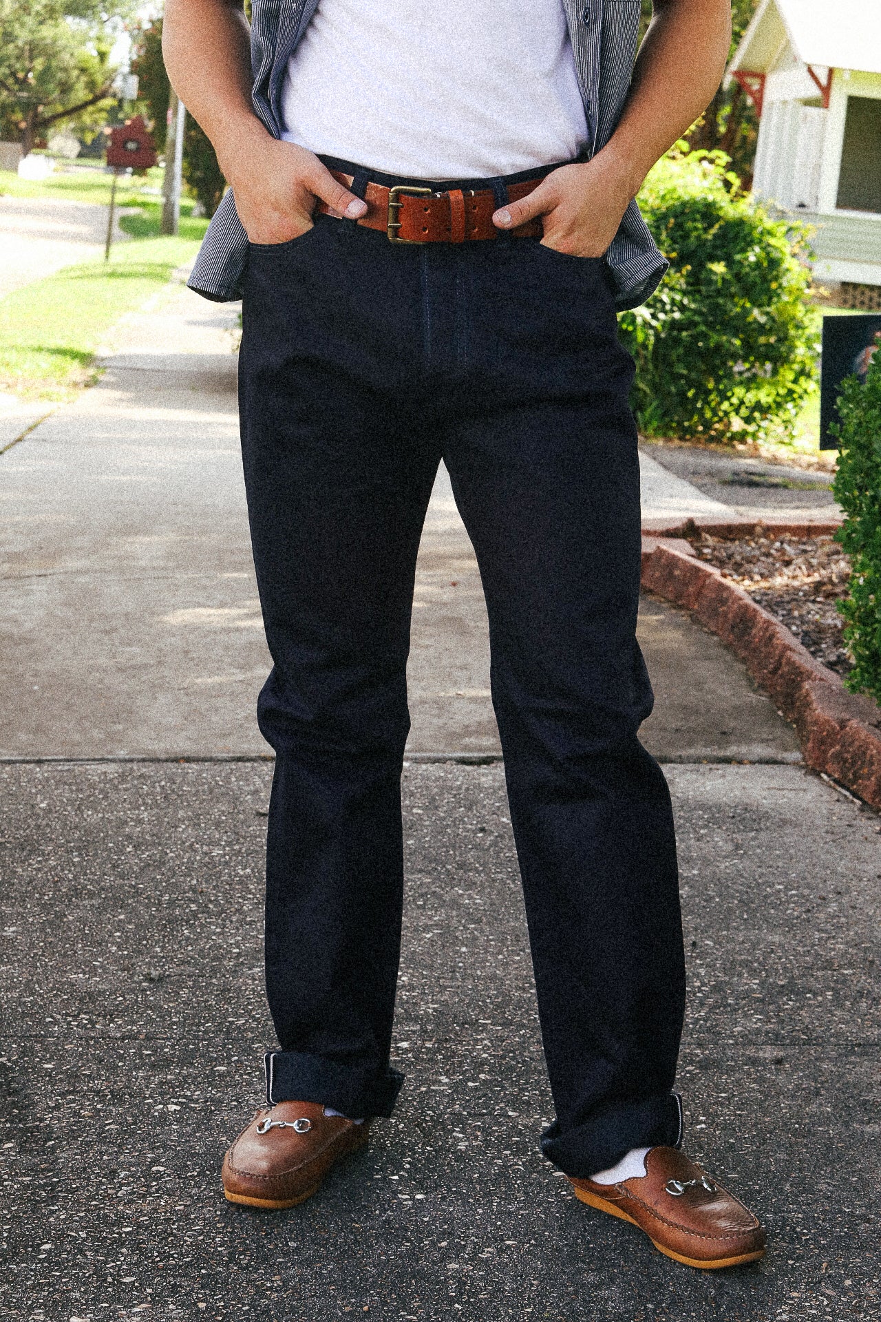 14oz Selvedge Denim Medium/High Rise Tapered Cut Jeans - Indigo