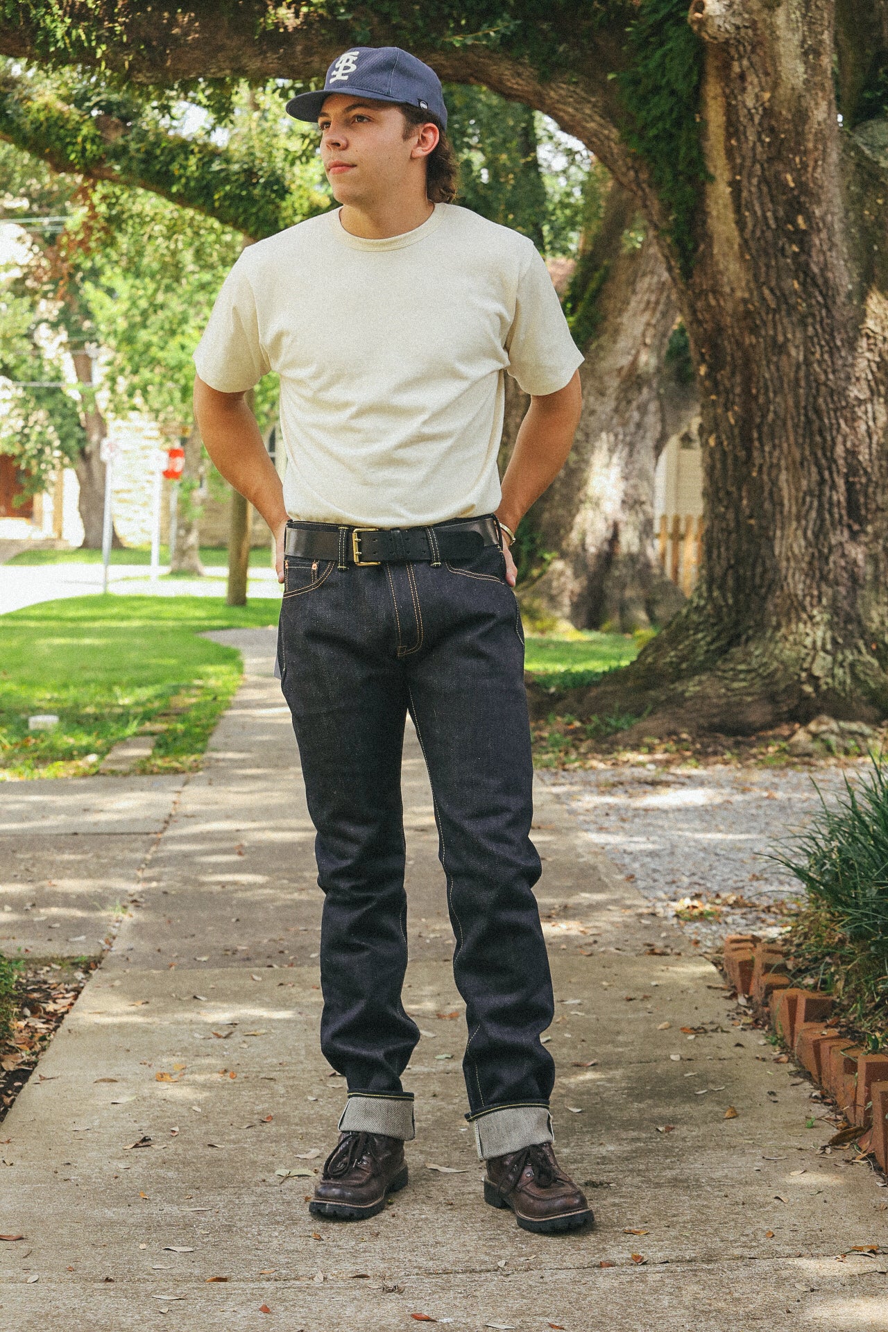 25oz Selvedge Denim Slim Tapered Cut Jeans - Indigo IH-777-XHS
