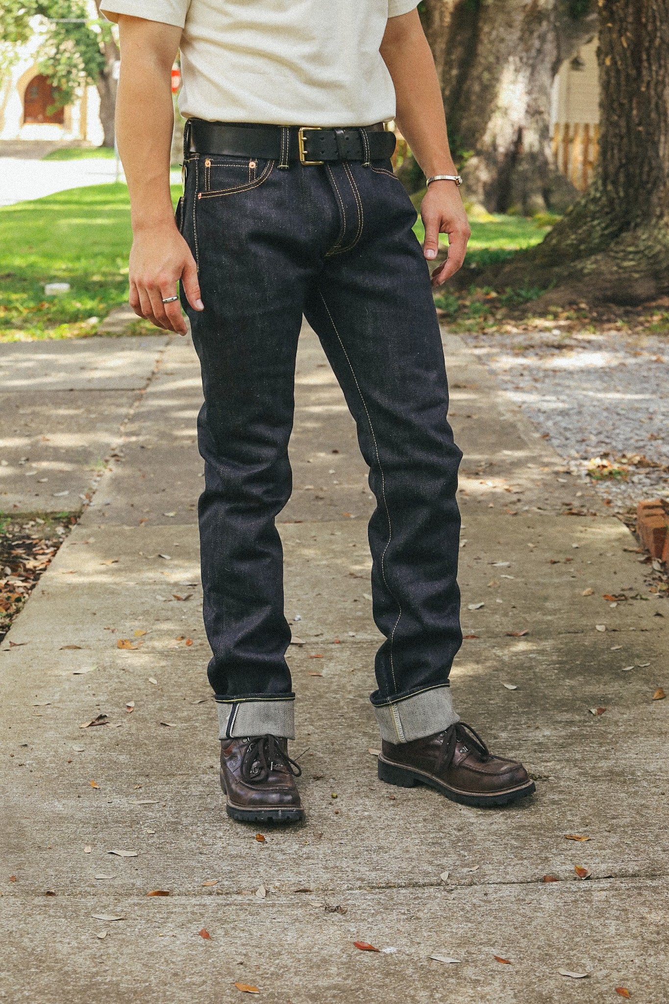 25oz Selvedge Denim Slim Tapered Cut Jeans - Indigo IH-777-XHS
