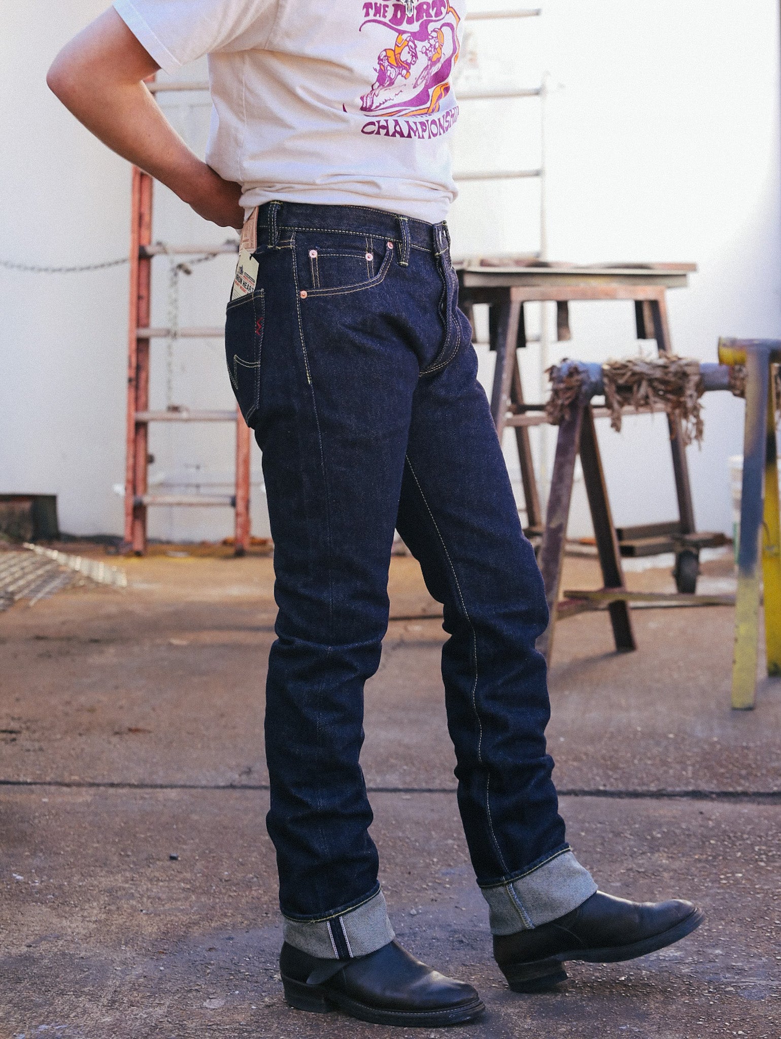 555-01 Iron Heart 21 Oz Selvedge Denim Super Slim Jeans - Indigo 