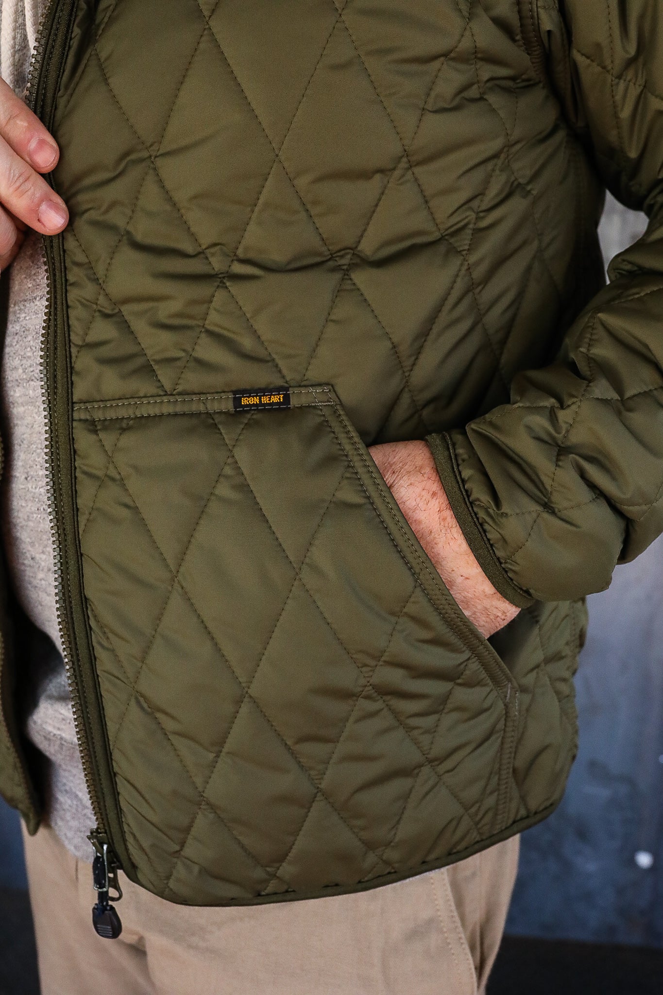 Collarless Lightweight Quilted Jacket - Olive