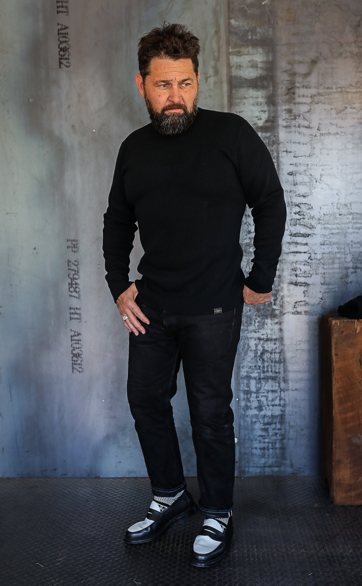 1700 Cotton Knit Crew Neck Long Sleeved Thermal Sweater - Black