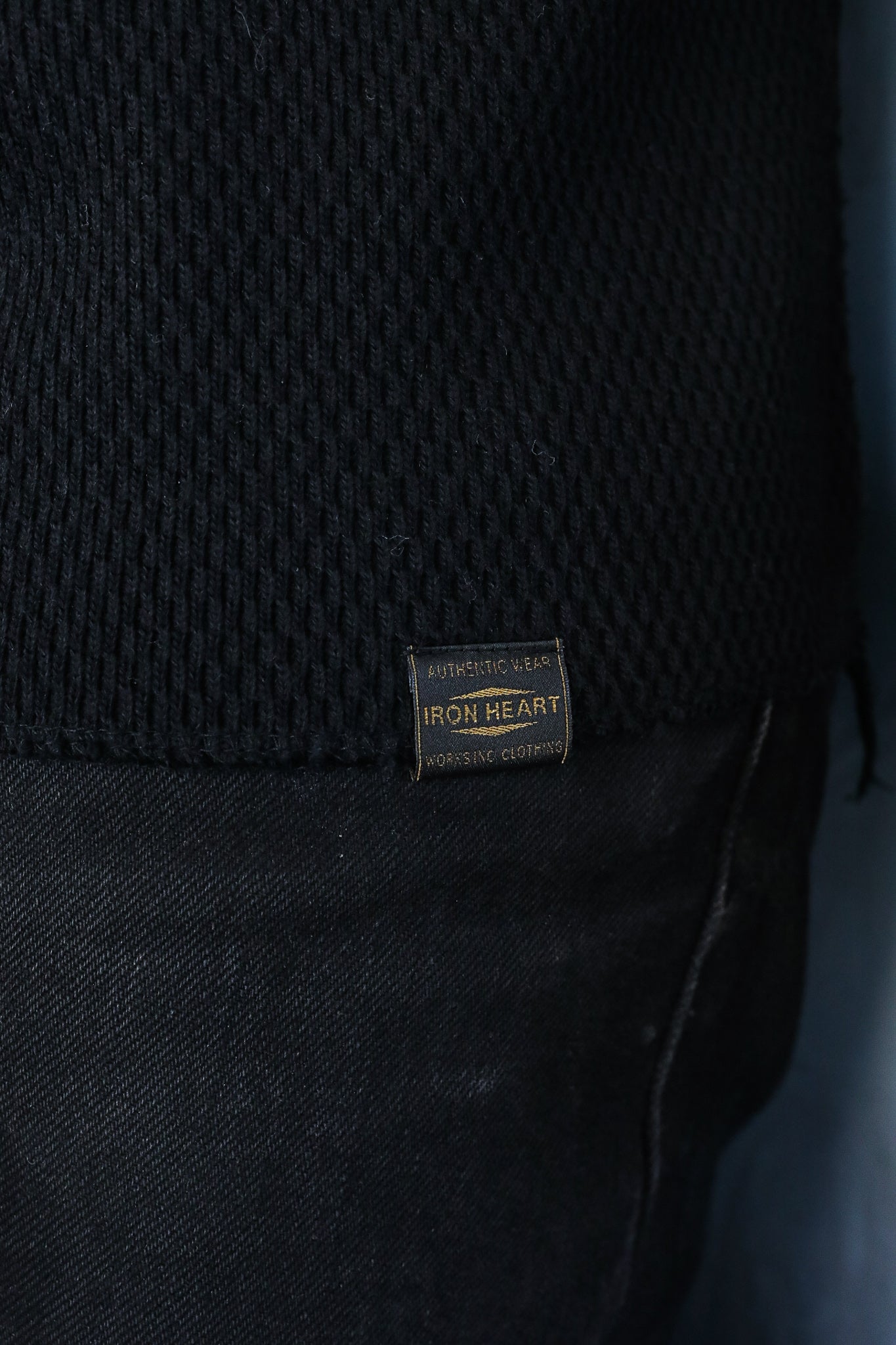 1700 Cotton Knit Crew Neck Long Sleeved Thermal Sweater - Black