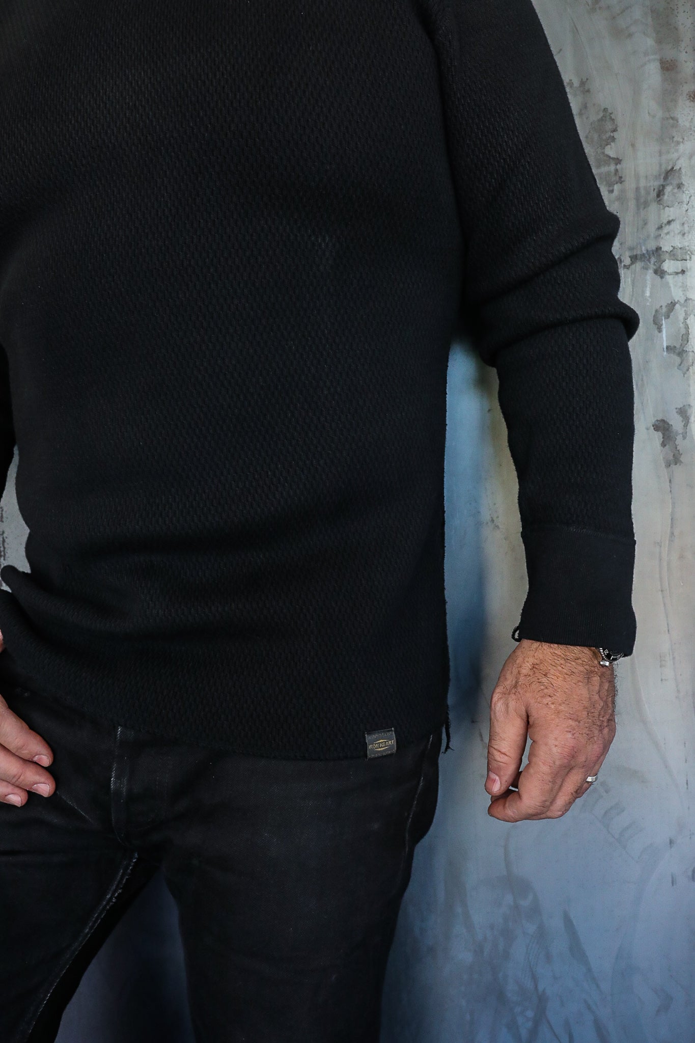 1700 Cotton Knit Crew Neck Long Sleeved Thermal Sweater - Black