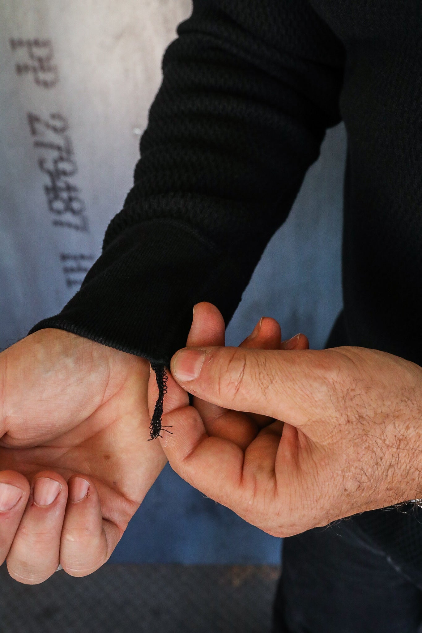 1700 Cotton Knit Crew Neck Long Sleeved Thermal Sweater - Black