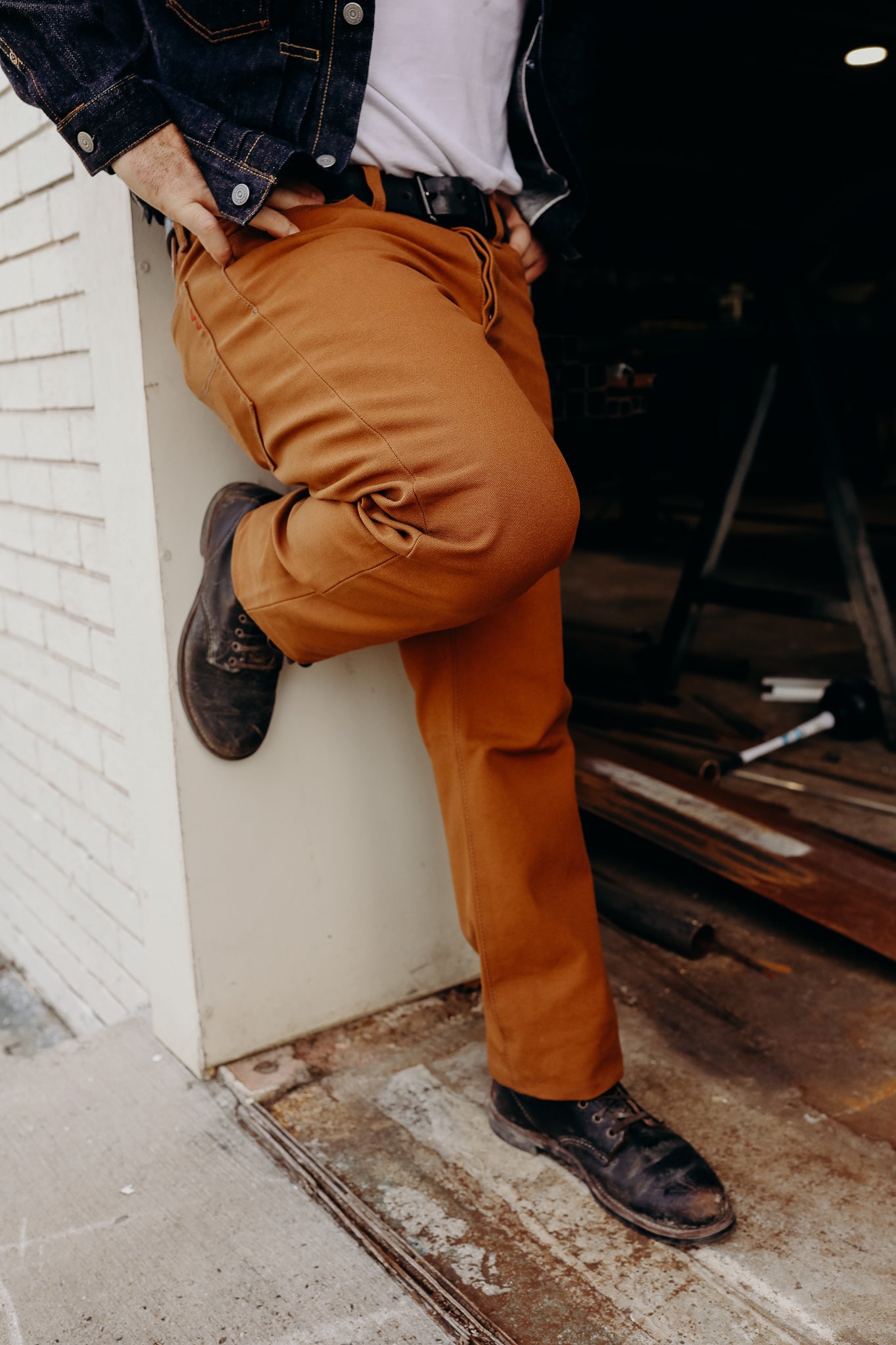 17oz Duck Medium/High Rise Tapered Cut Jeans - Brown IH-888D