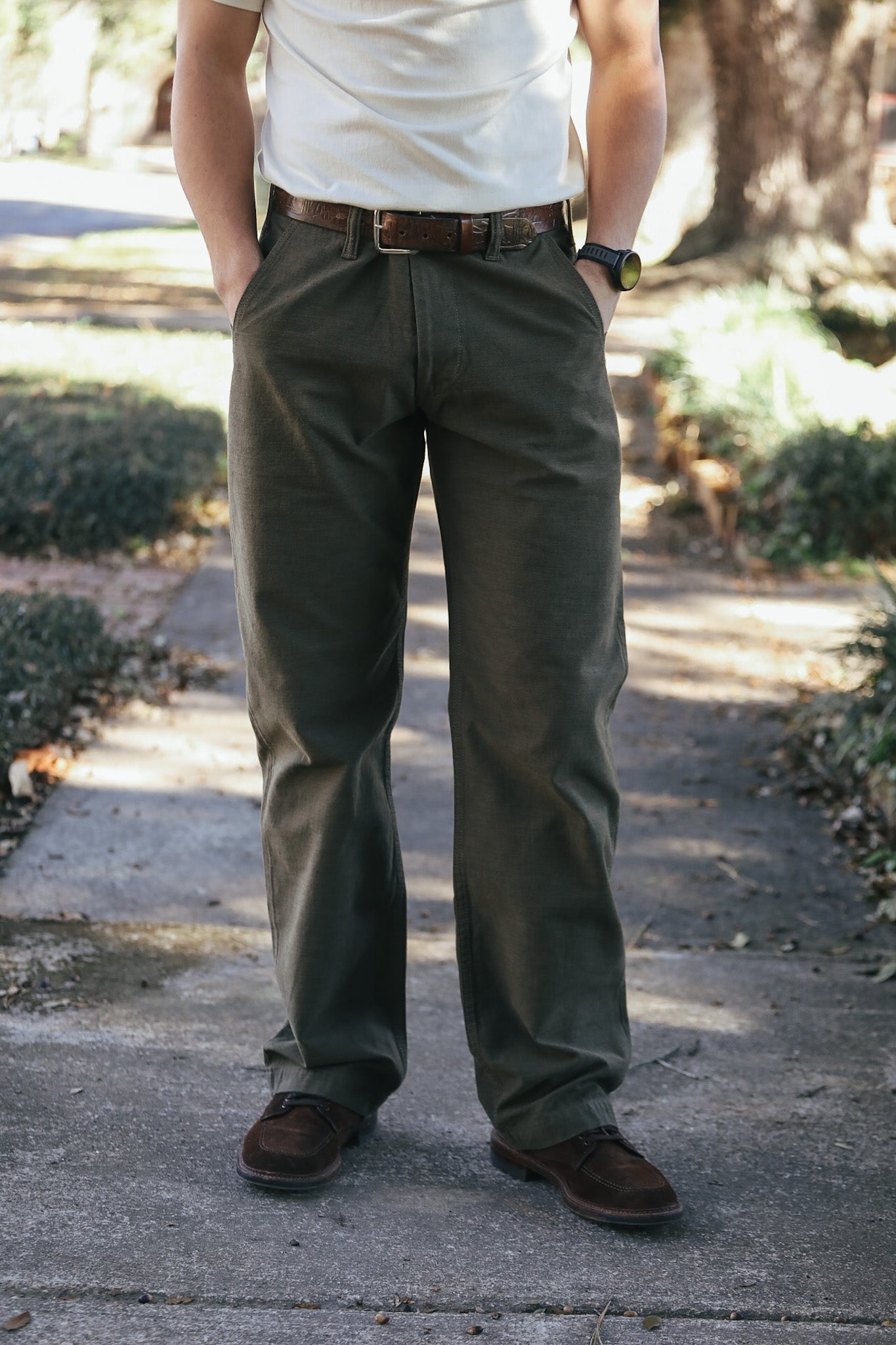 man wearing khaki pants
