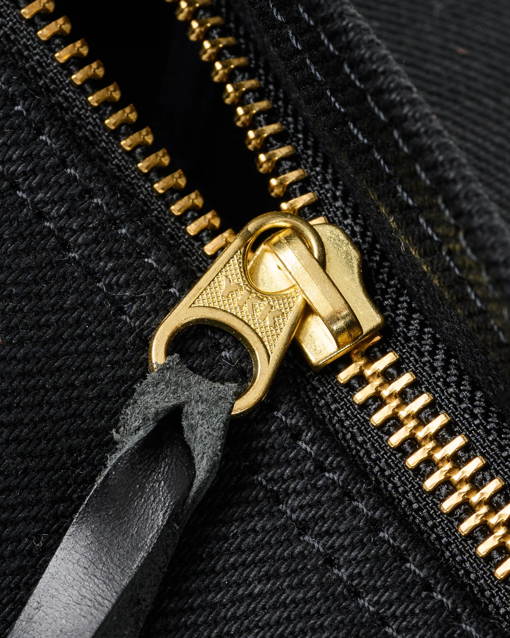 21oz Denim and Buttero Leather Holdall - Superblack IHE-24-BLK