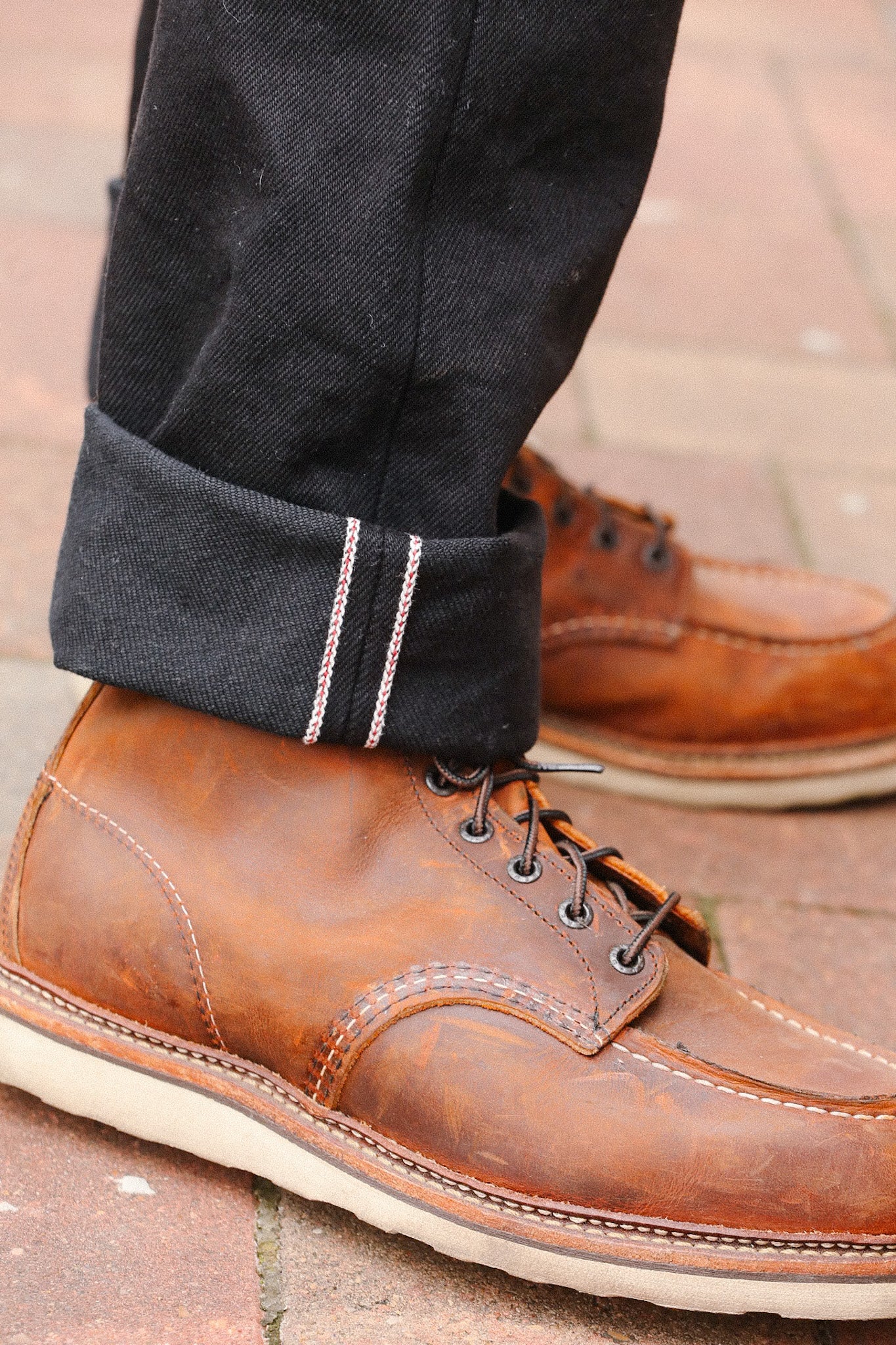 666 21oz Selvedge Denim Slim Straight Cut Jeans - Superblack (Fades To Grey) IH-666S-SBG