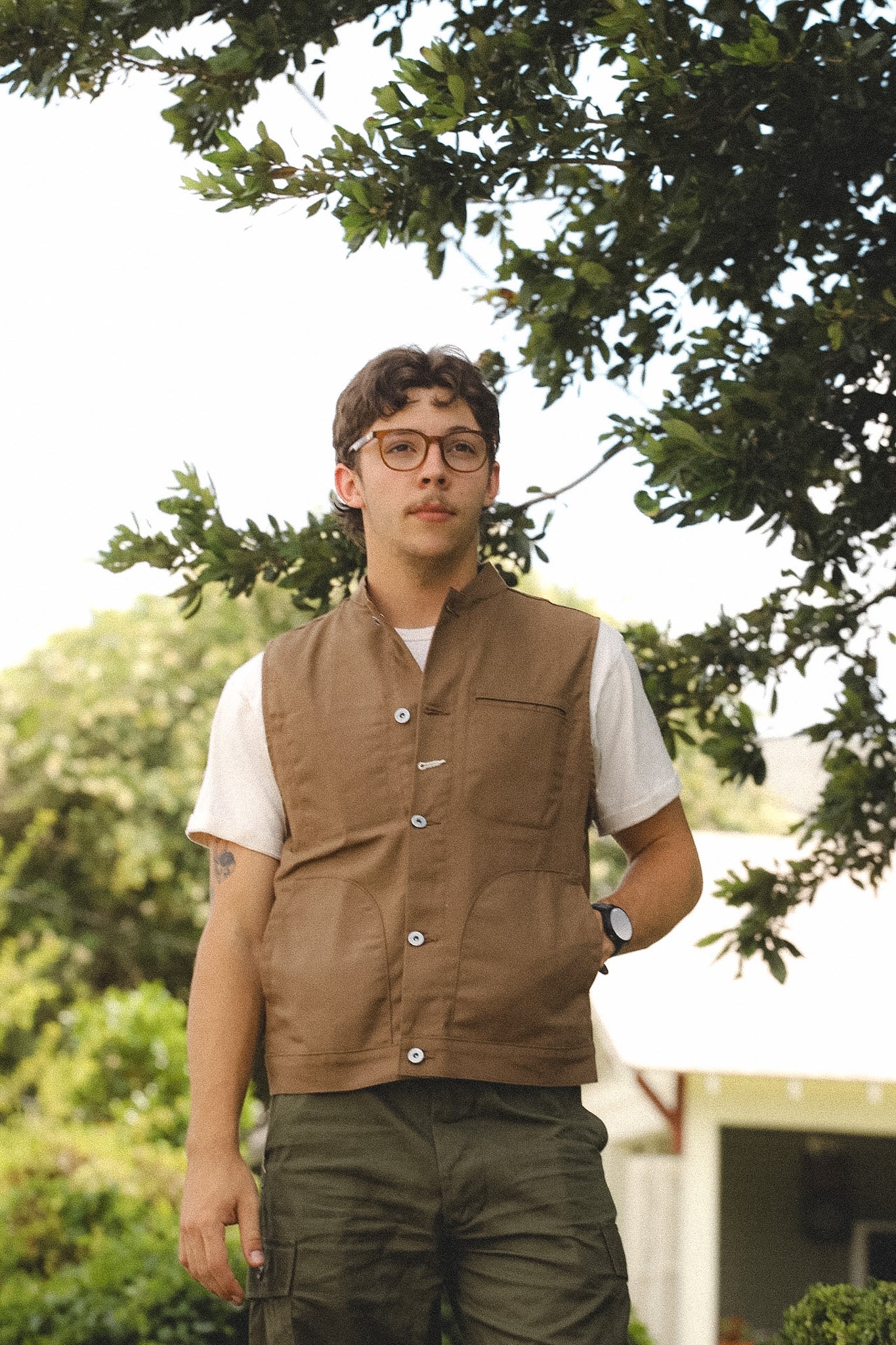 Rogue Territory Supply Vest Dry Wax Canvas- Brown
