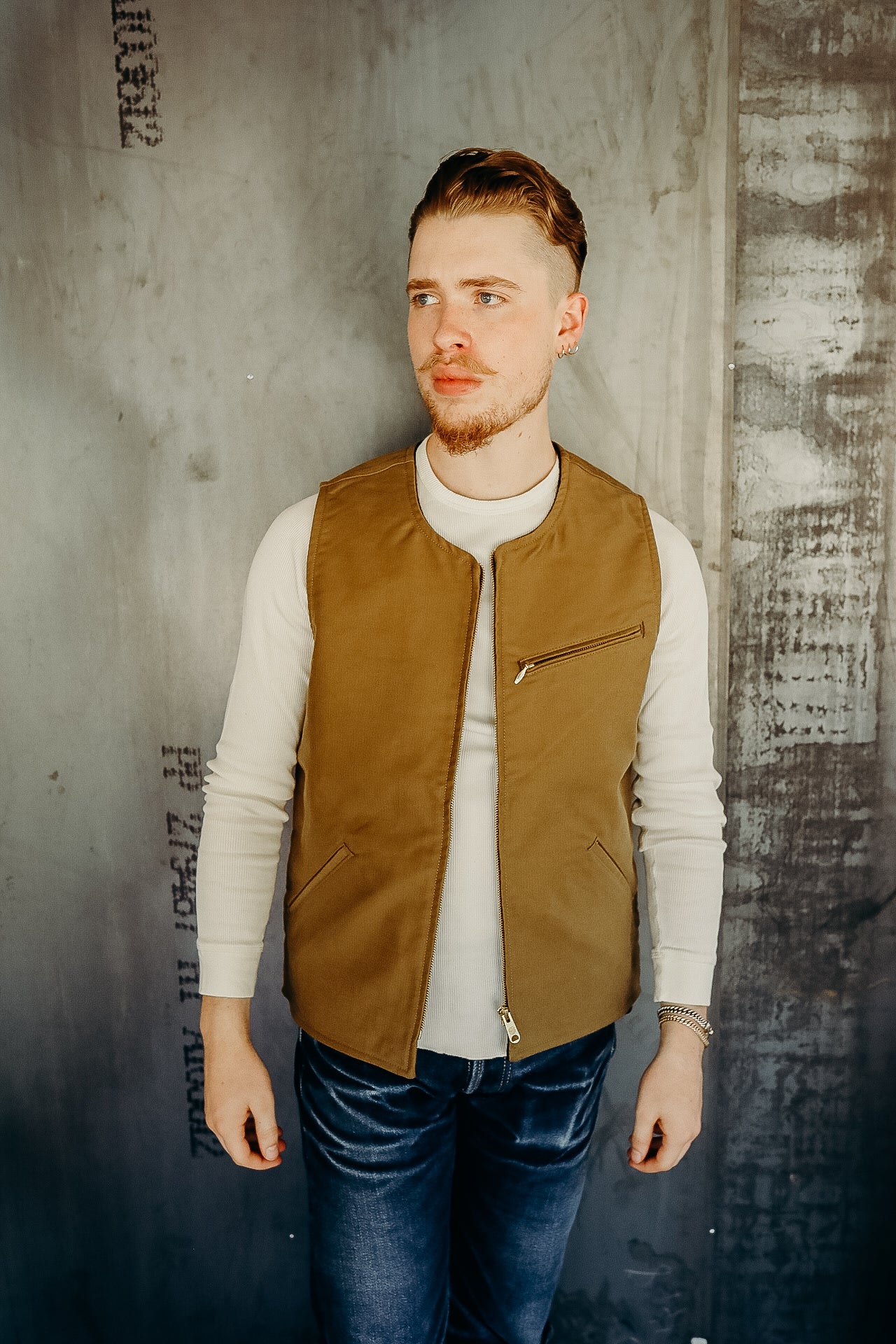 Iconic Vest- Bedford Cord, Dark Beige