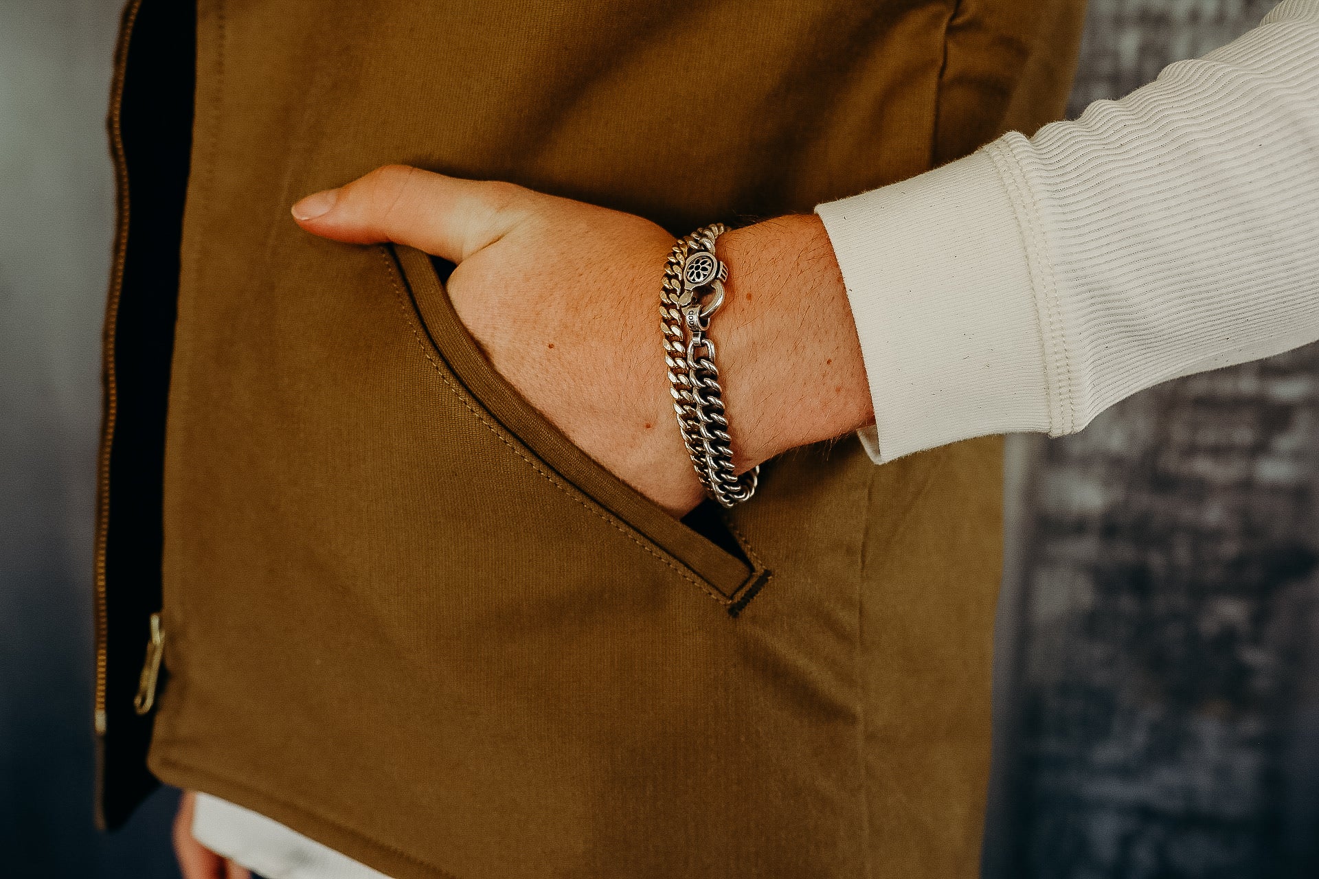 Iconic Vest- Bedford Cord, Dark Beige