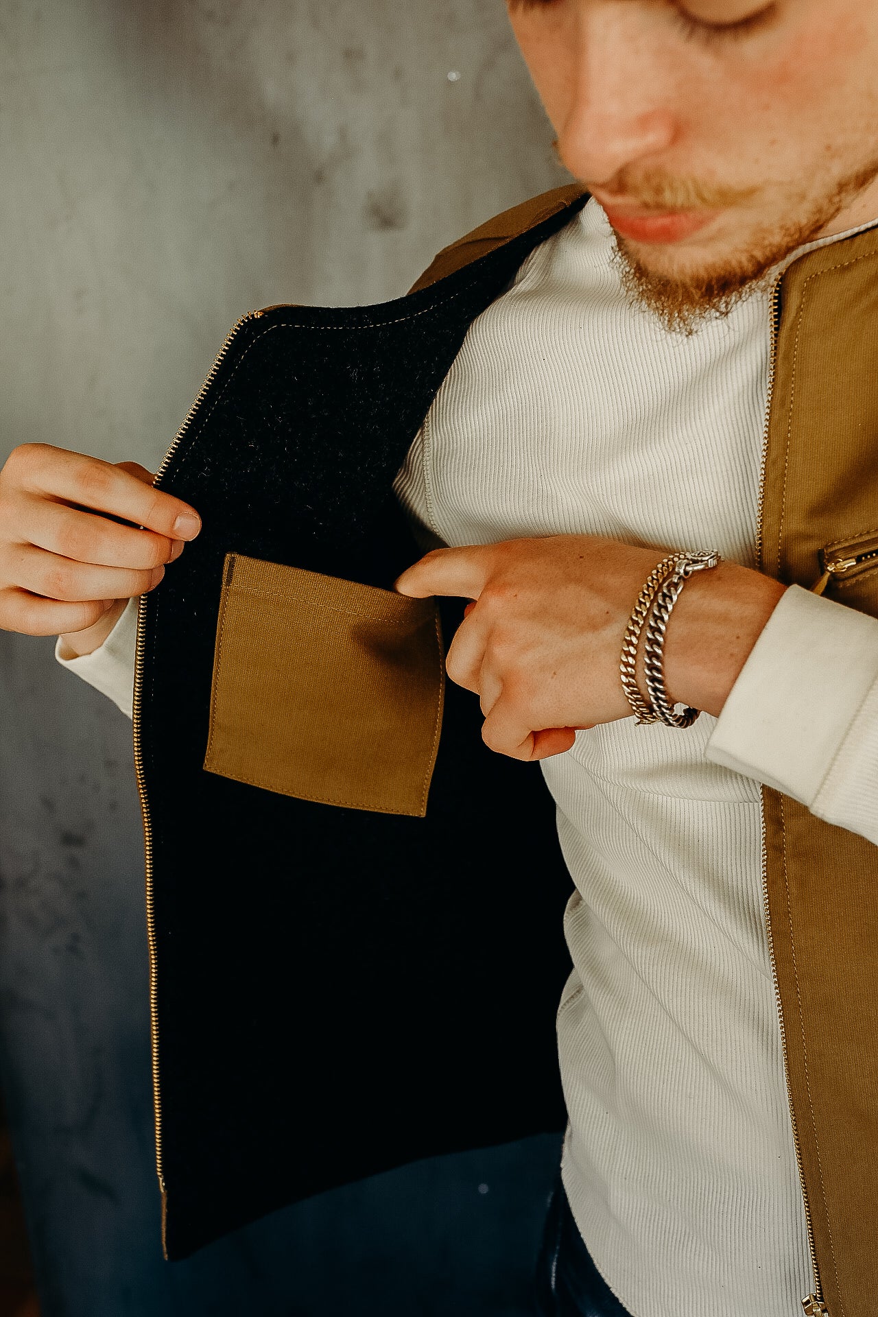 Iconic Vest- Bedford Cord, Dark Beige