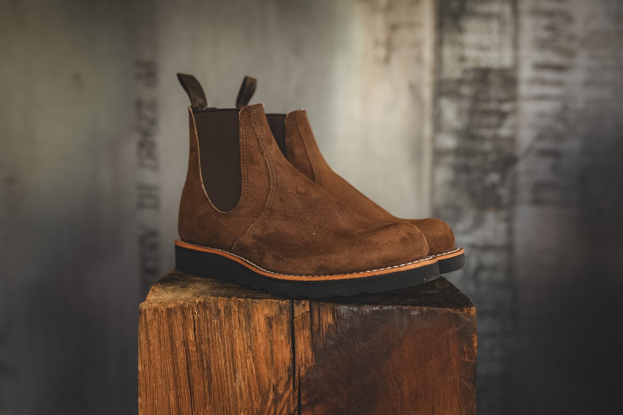 3195 Red Wing 6-Inch Classic Chelsea- Chocolate Muleskinner