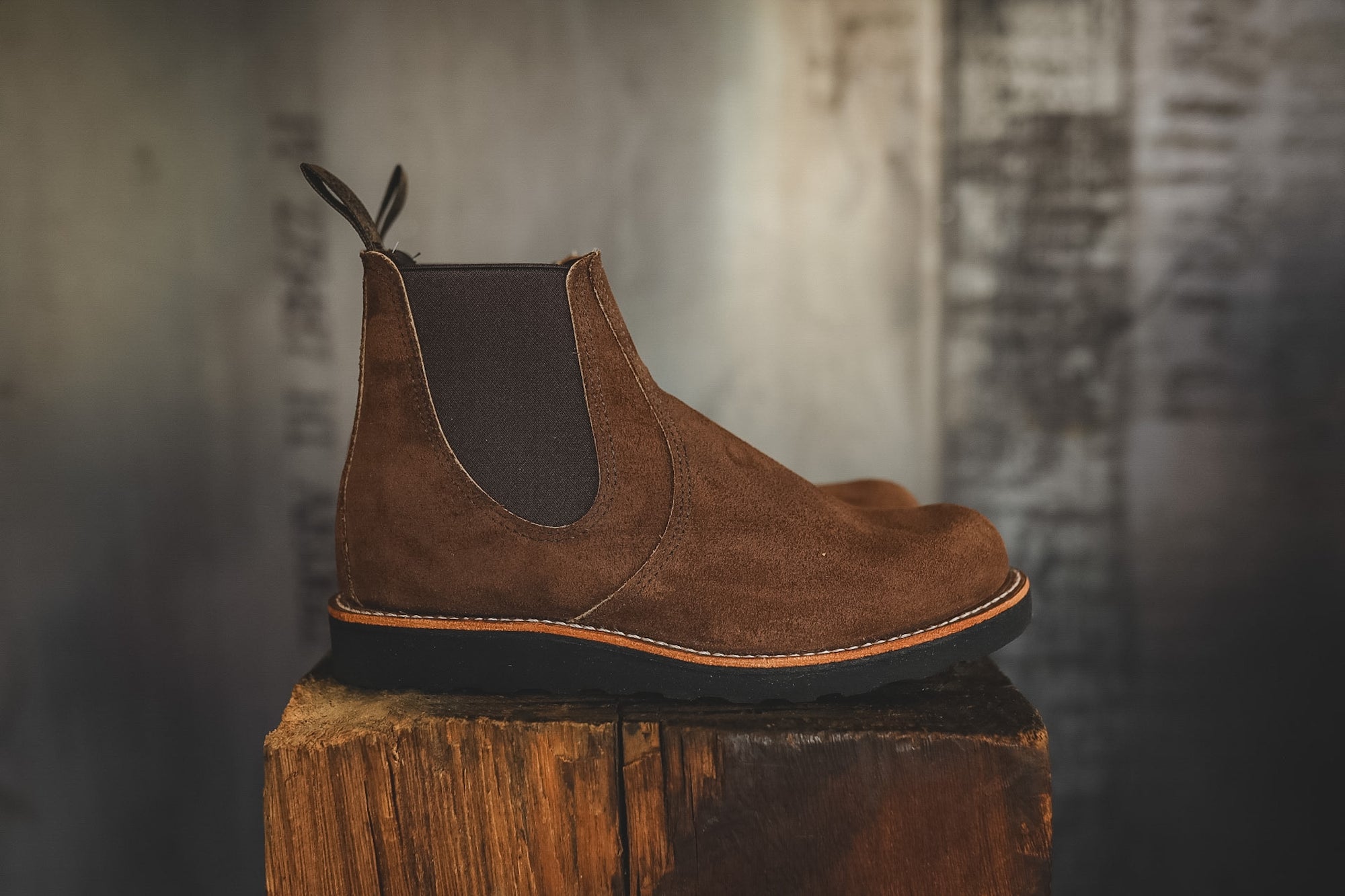 3195 Red Wing 6-Inch Classic Chelsea- Chocolate Muleskinner