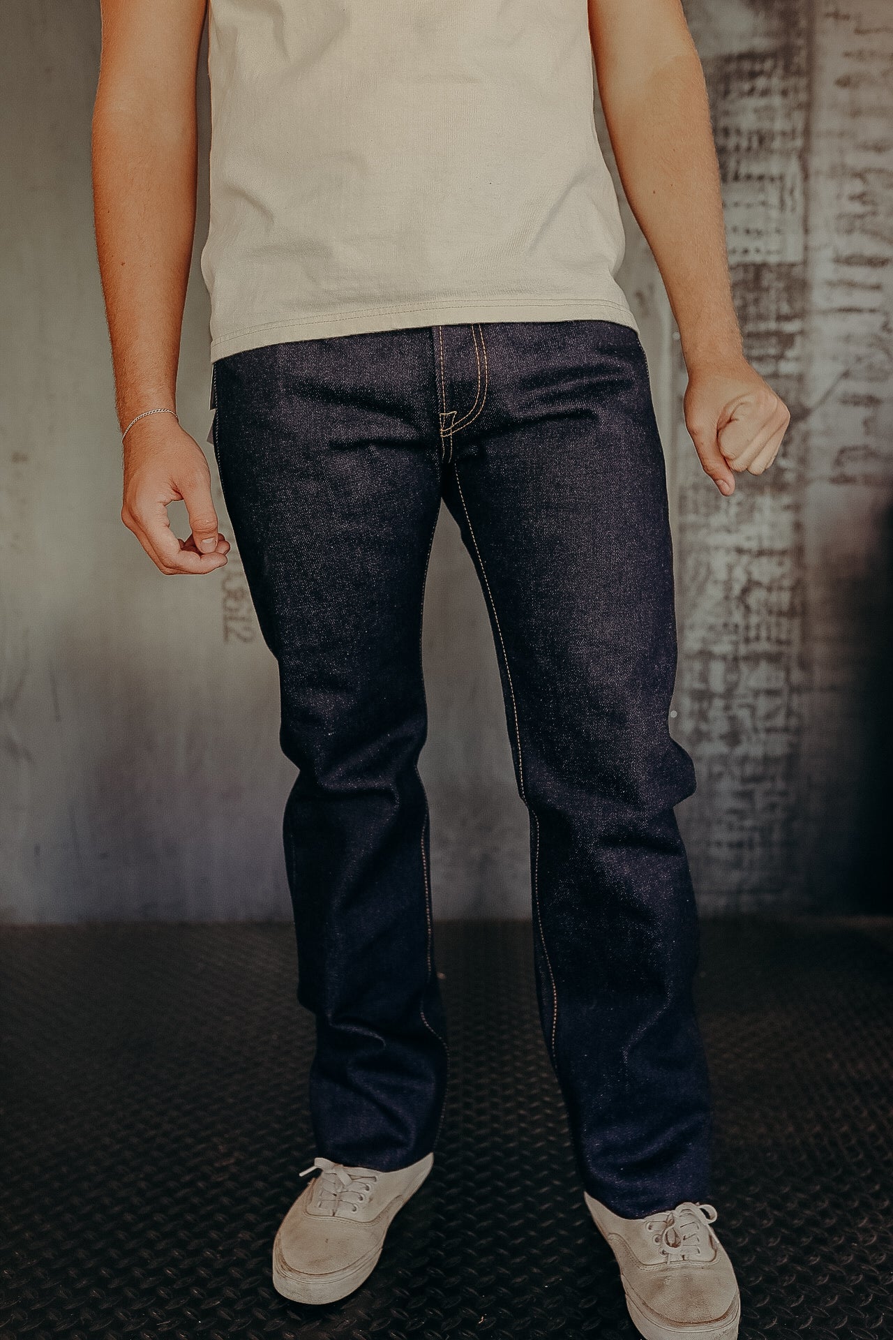 IH-666S-UHR Iron Heart 21/23oz Ultra Heavy Raw Selvedge Denim Slim Straight Cut Jeans - Indigo