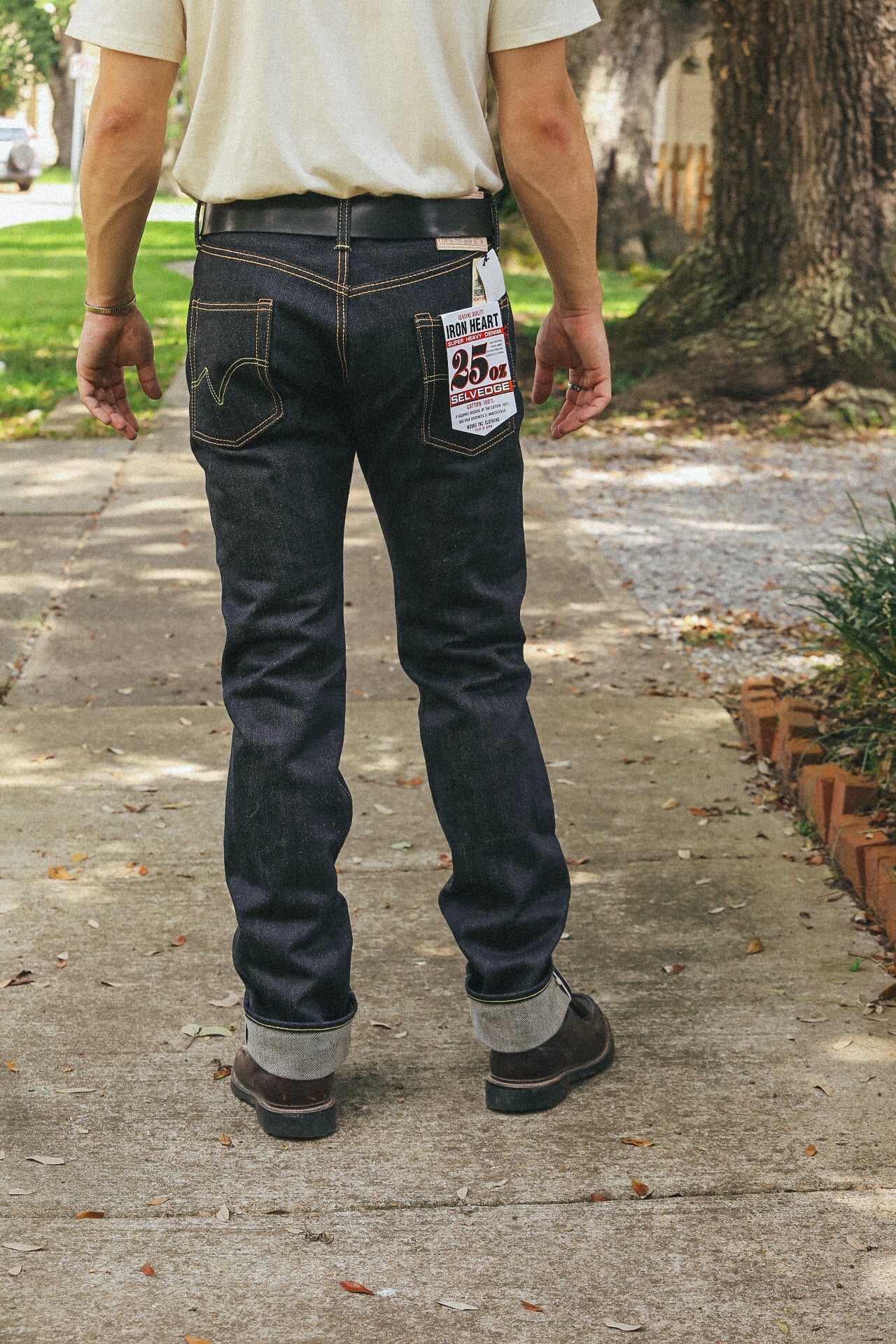 25oz Selvedge Denim Slim Tapered Cut Jeans - Indigo IH-777-XHS