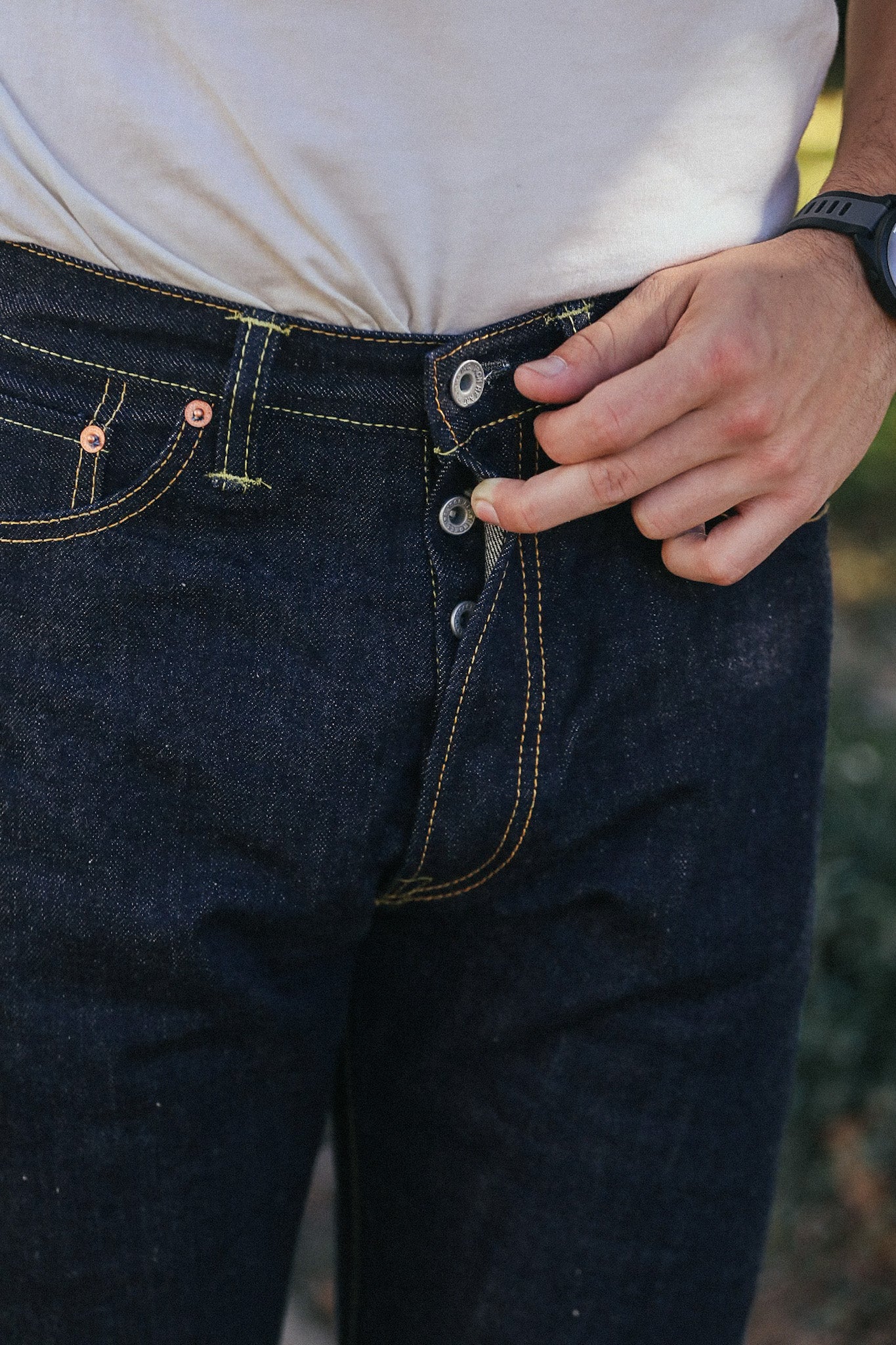 IH-888N 17oz Selvedge Denim Medium/High Rise Tapered Cut Jeans - Natural Indigo