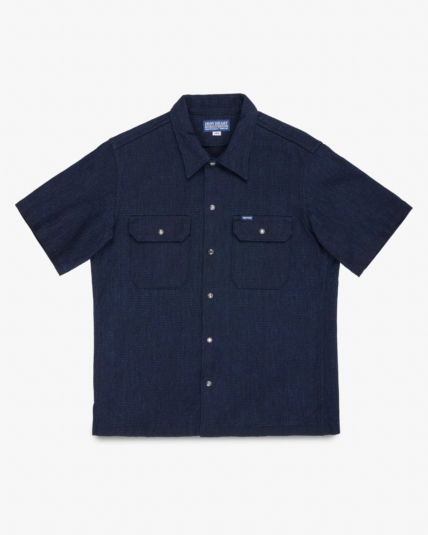 Navy short-sleeve shirt with two chest pockets on a white background