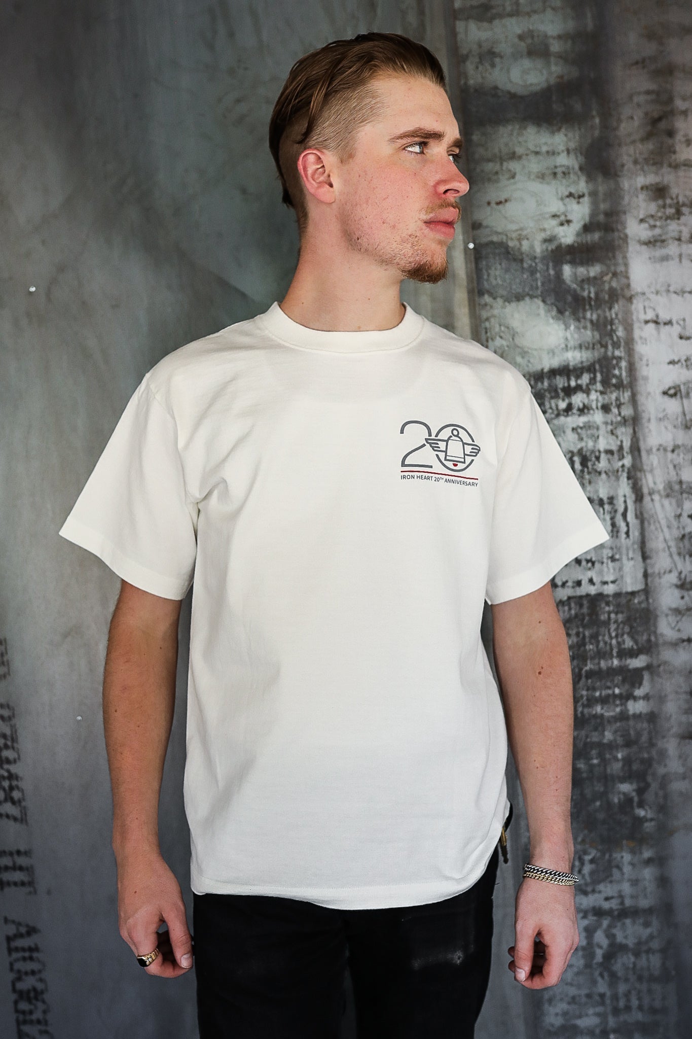 7.5oz Printed &quot;20th Anniversary&quot; Loopwheel Crew Neck T-Shirt - White