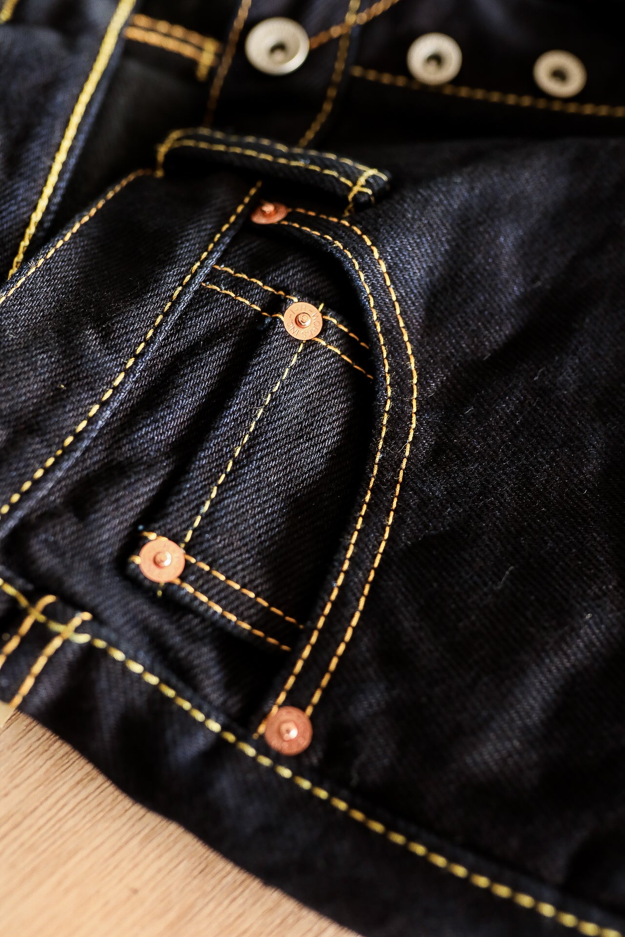 21oz 888 Selvedge Denim Jeans - Indigo/Black