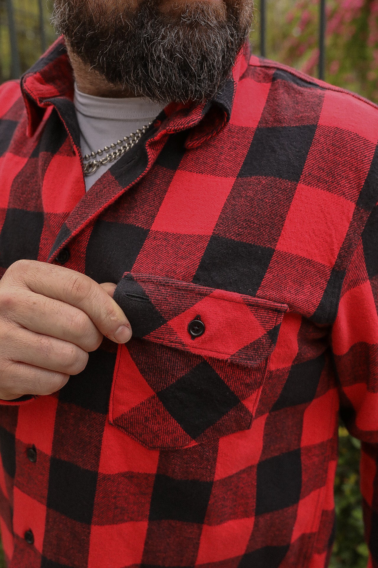 Norris Shirt -  Black / red