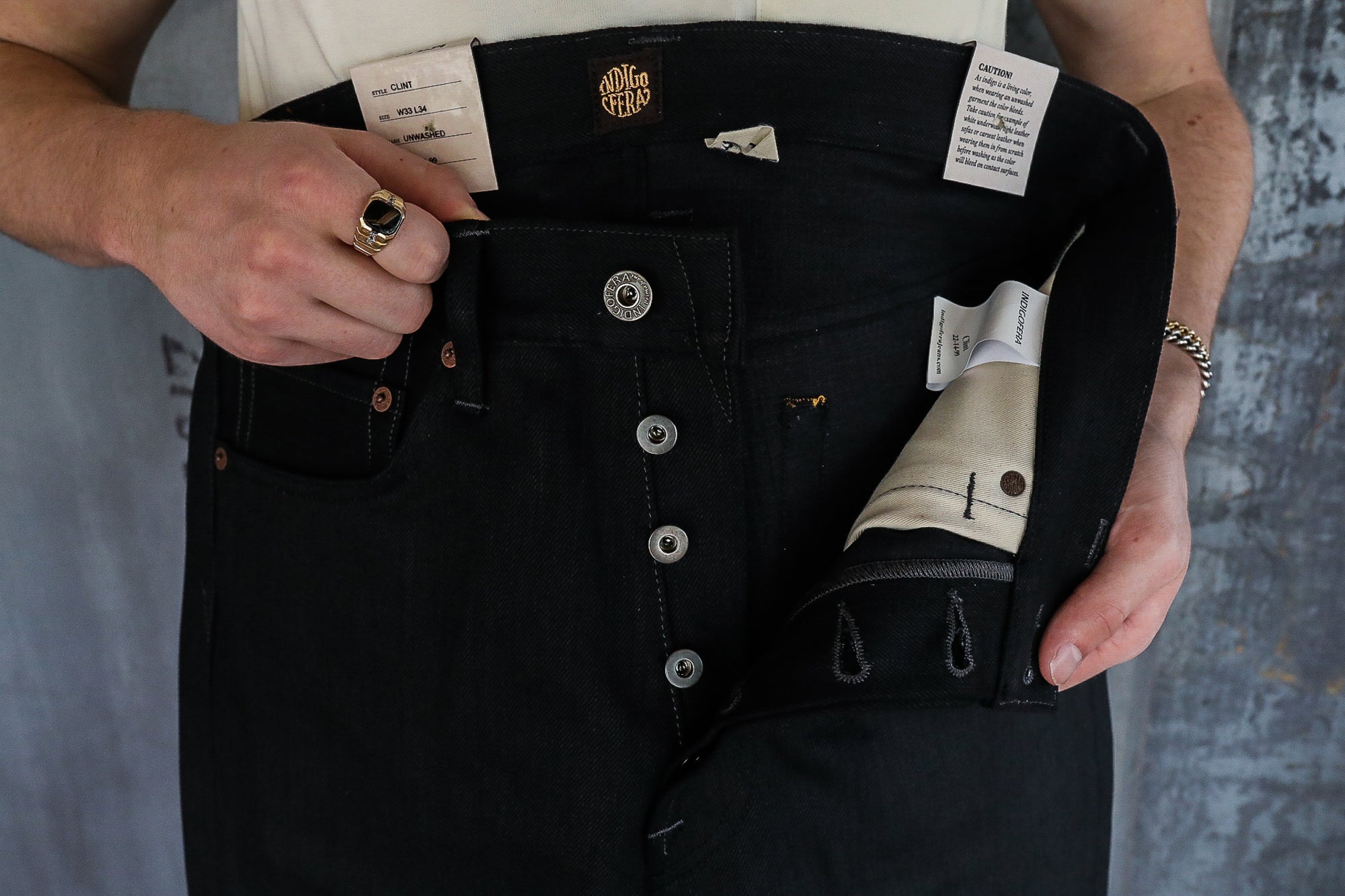 CLINT SLIM STRAIGHT FIT - MEDIUM RISE BLACK GUNPOWDER 14OZ DENIM