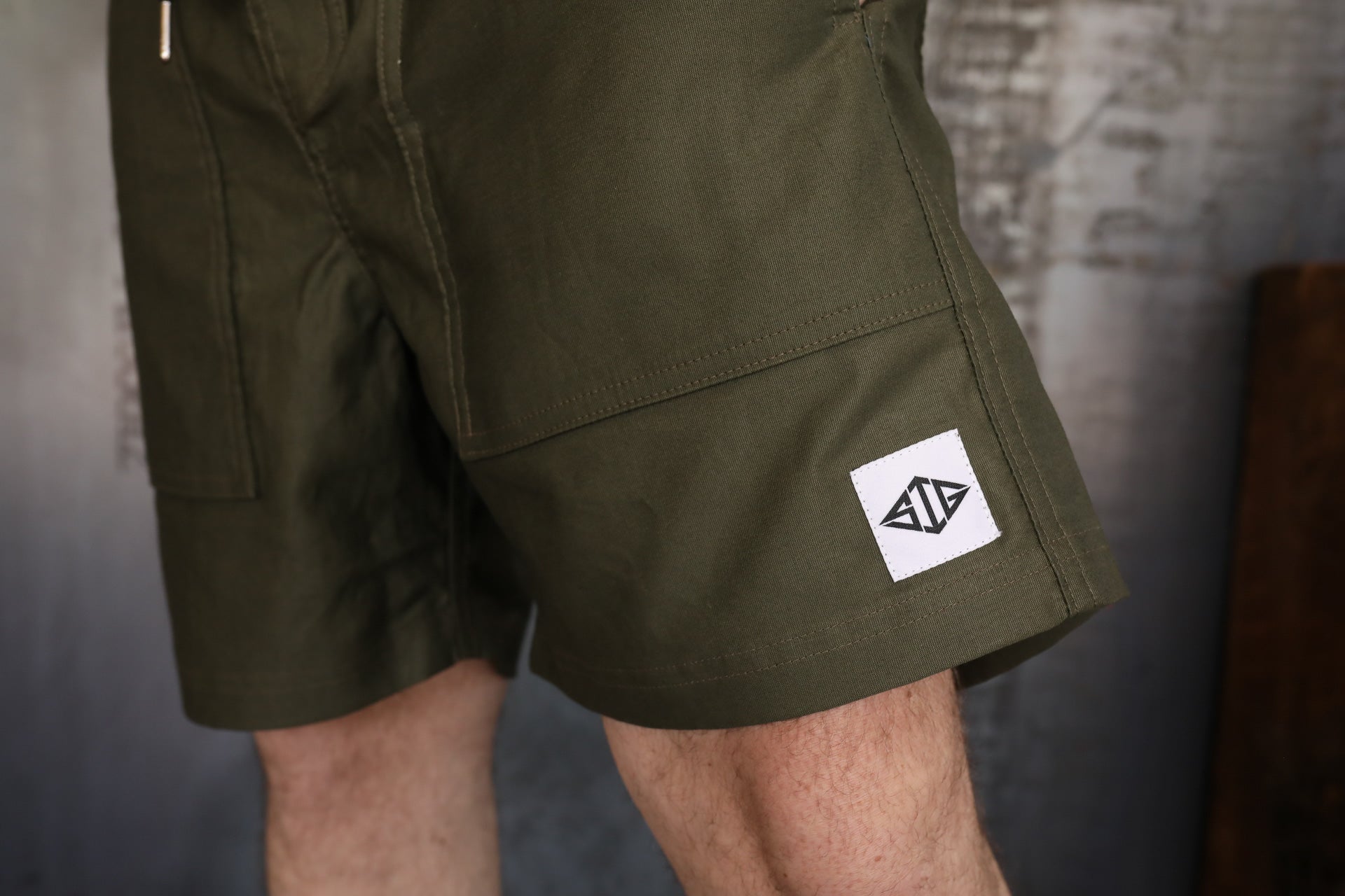 6&quot; Service Shorts in Olive